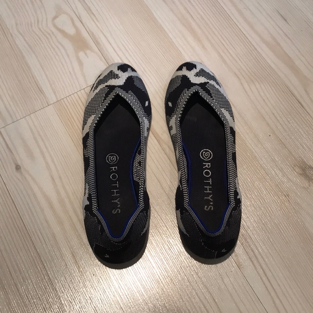 Rothys round toe flats